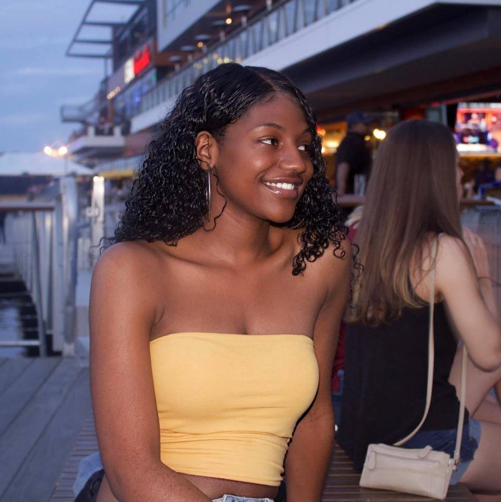 Meet your Posher, Rainelle